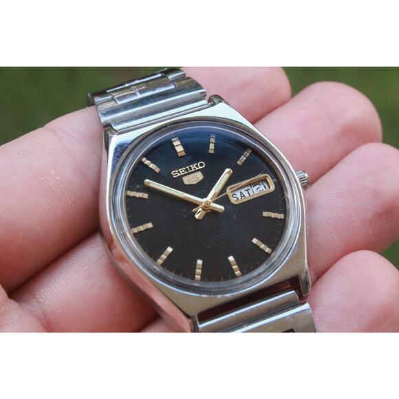 Vintage 1970 Seiko Automatic Mens Silver Watch W/daydate & Gold accents - Picture 8 of 8